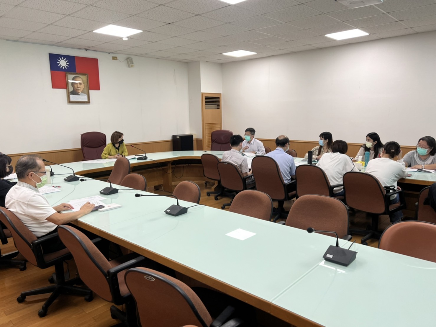 中國醫藥大學北港附設醫院李世雄醫師就提案做說明