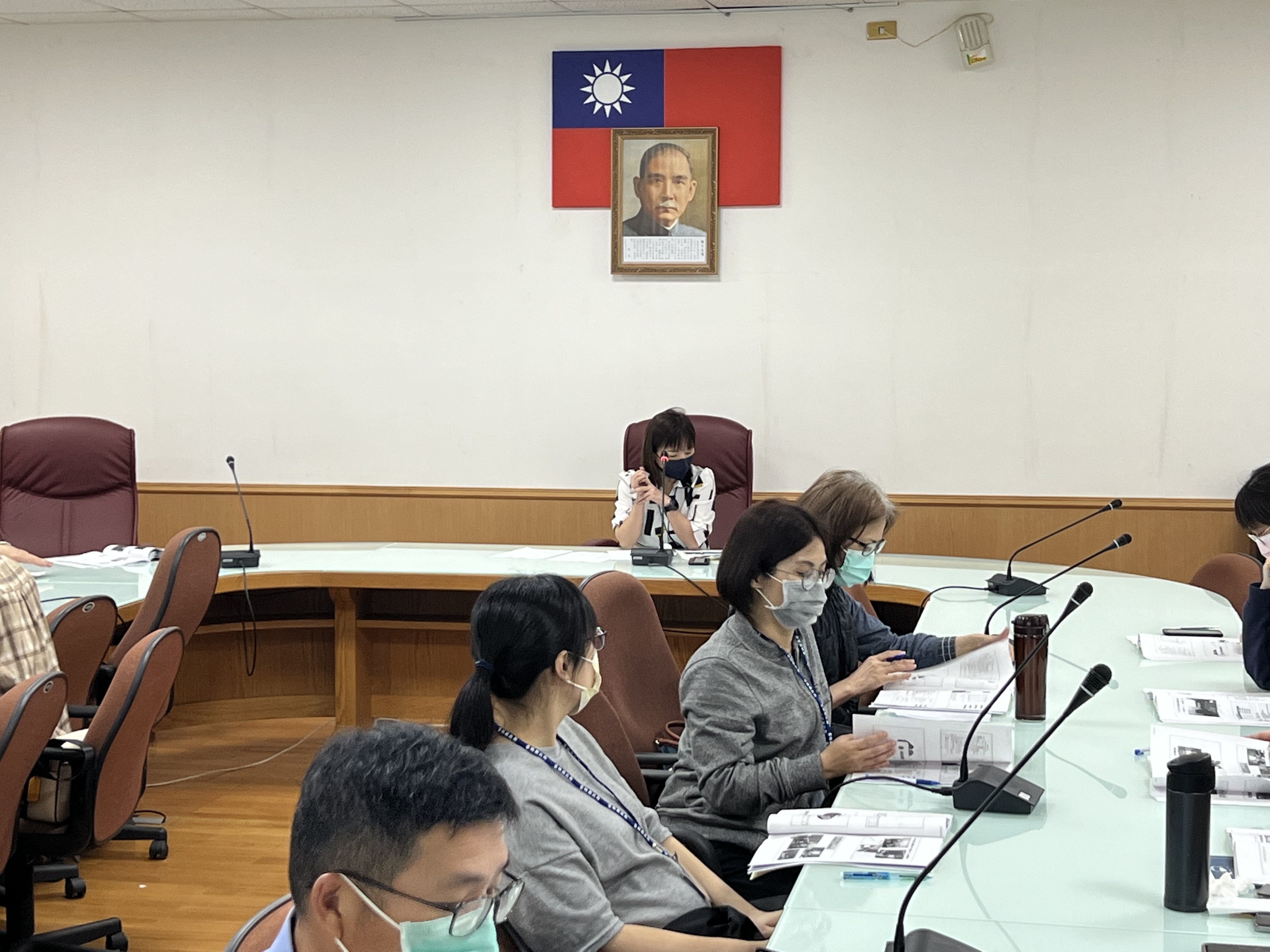 陳主任檢察官淑蓉討論事項及臨時動議